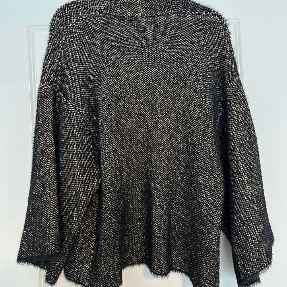 The Softest Women's Sleeping on Snow Metallic Shawl - Picture 3 of 11